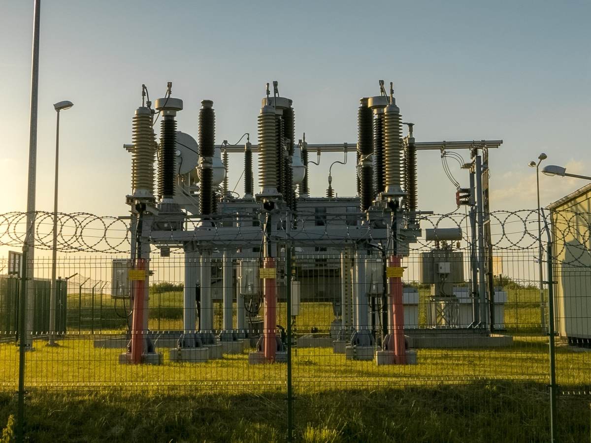 Power substation for renewable wind energy